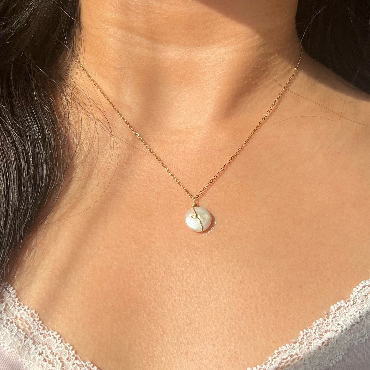 Gold Looped Circle Pearl Necklace
